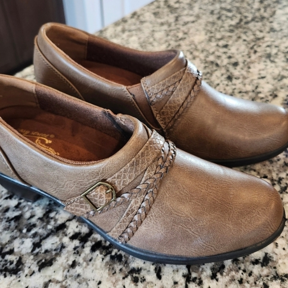 Easy Street comfort wave brown boots